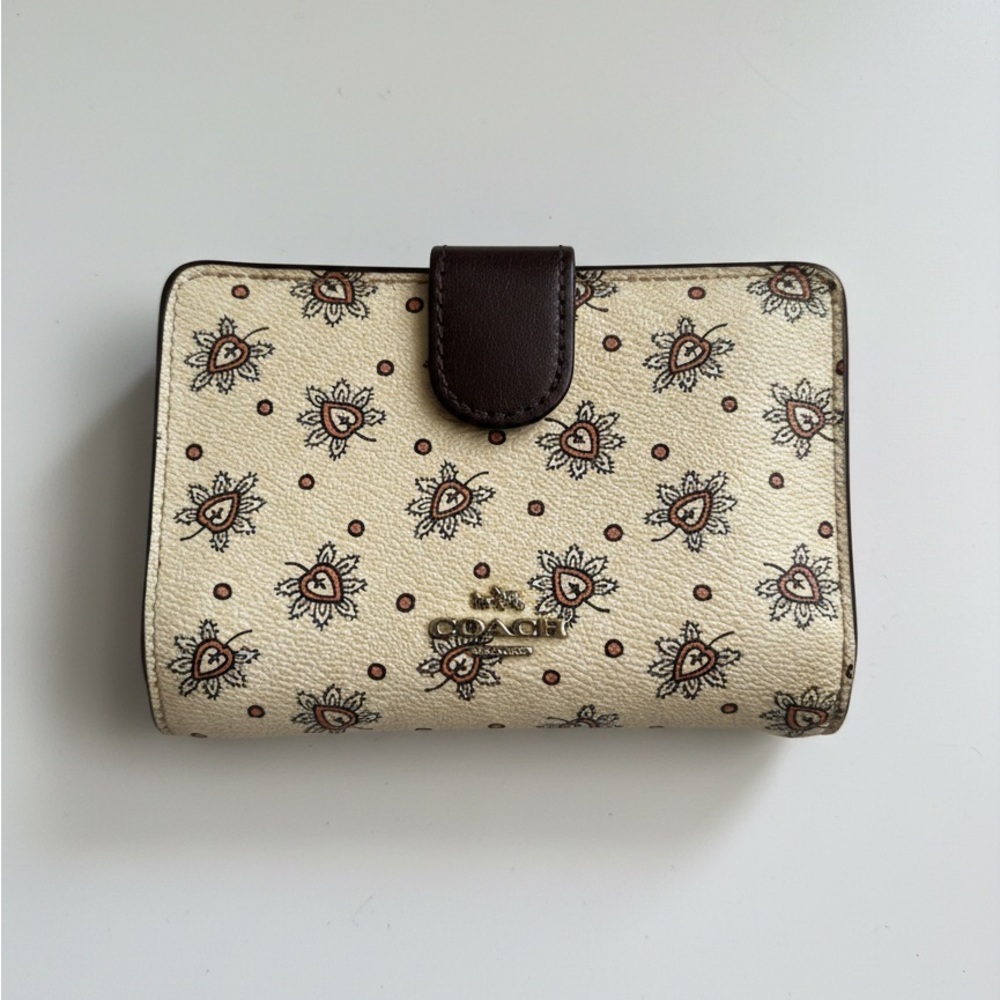 Coach Cream and Brown Women's Medium Size Wallet